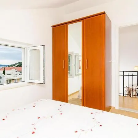 Nikola Apartment *